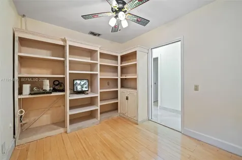 2015 NE 120th Road North Miami FL 33181