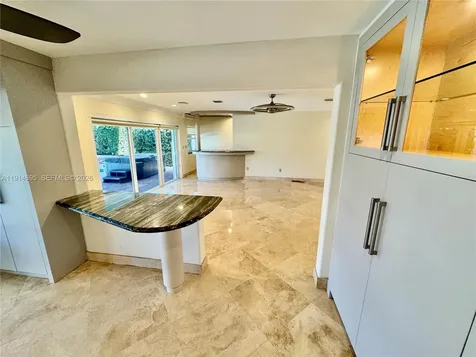 2015 NE 120th Road North Miami FL 33181