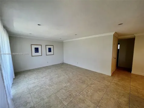 2700 NE 135th Street North Miami FL 33181