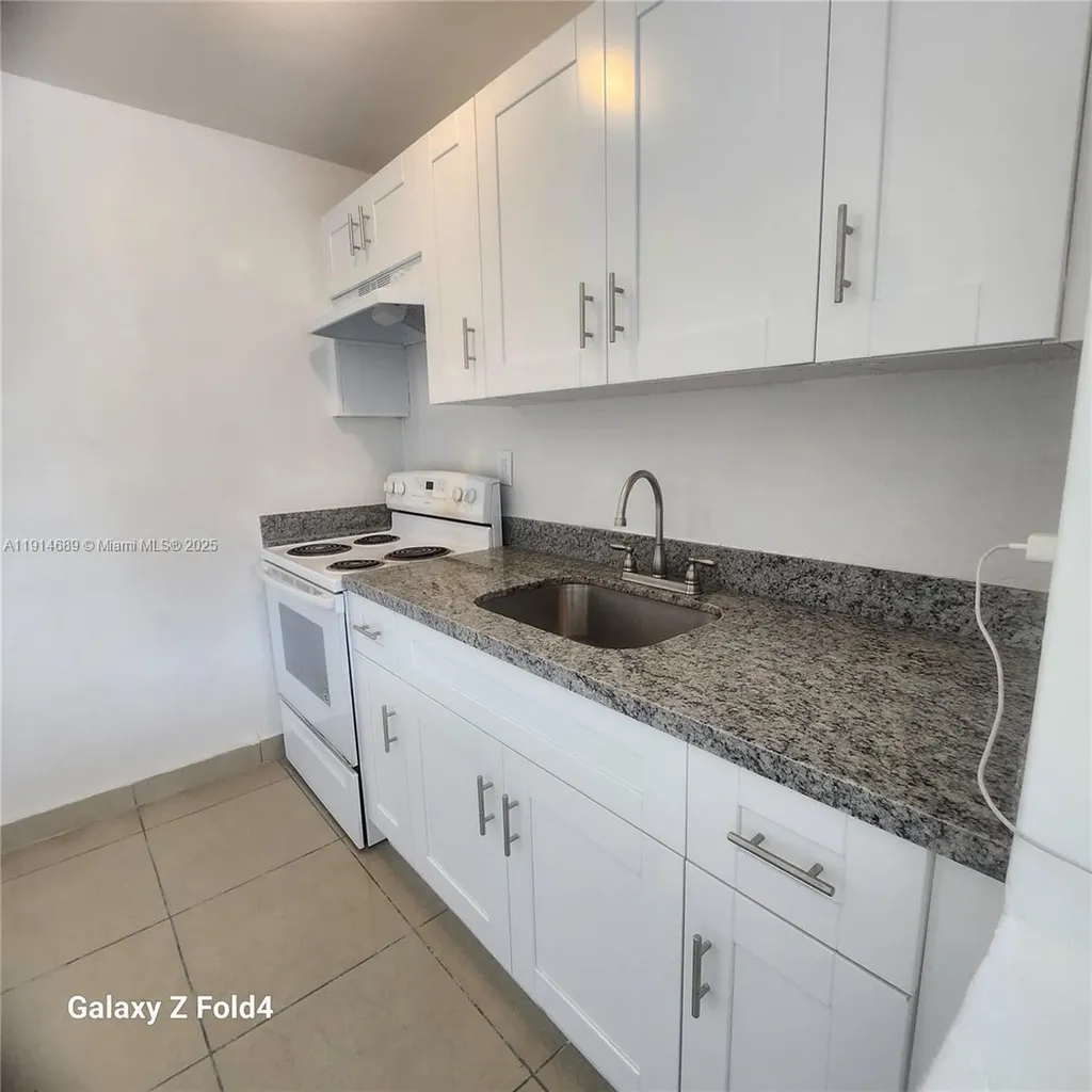 2400 NW 10th Avenue Miami FL 33127