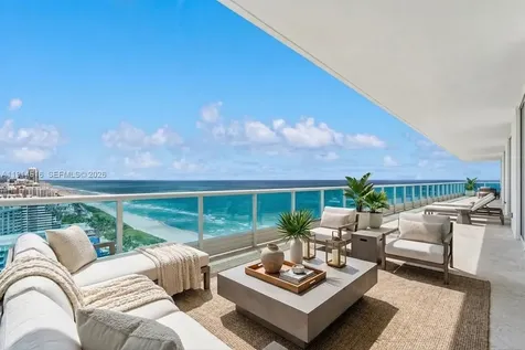 5025 Collins Avenue Miami Beach FL 33140
