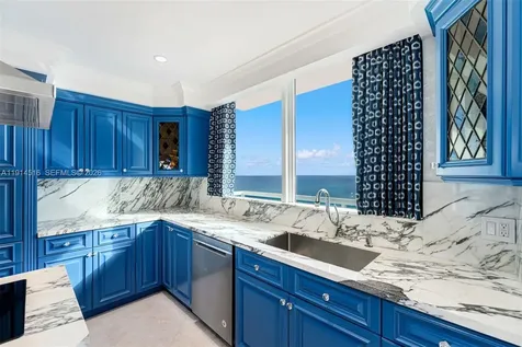5025 Collins Avenue Miami Beach FL 33140