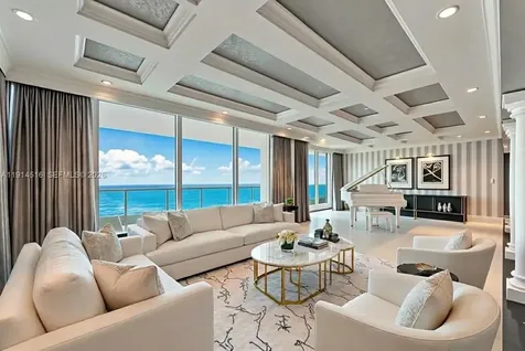 5025 Collins Avenue Miami Beach FL 33140