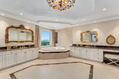 5025 Collins Avenue Miami Beach FL 33140