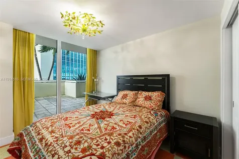 5025 Collins Avenue Miami Beach FL 33140