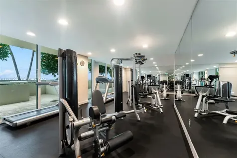 5025 Collins Avenue Miami Beach FL 33140
