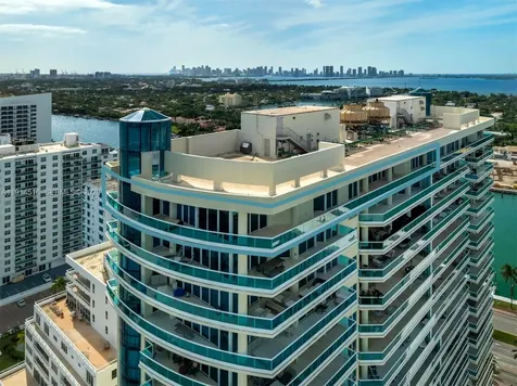 5025 Collins Avenue Miami Beach FL 33140