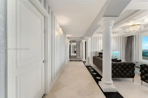 5025 Collins Avenue Miami Beach FL 33140
