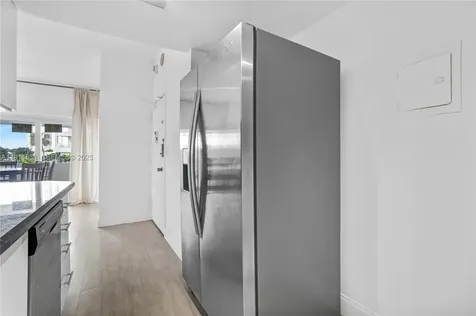 500 Bayview Drive Sunny Isles Beach FL 33160
