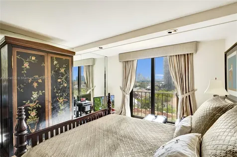 19667 Turnberry Way Aventura FL 33180