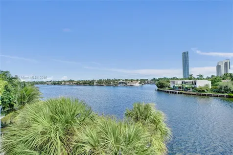 19667 Turnberry Way Aventura FL 33180