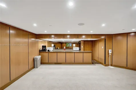 19667 Turnberry Way Aventura FL 33180