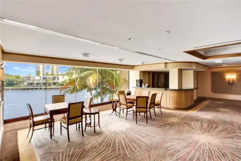 19667 Turnberry Way Aventura FL 33180