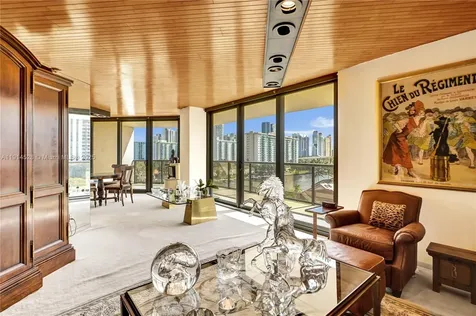 19667 Turnberry Way Aventura FL 33180