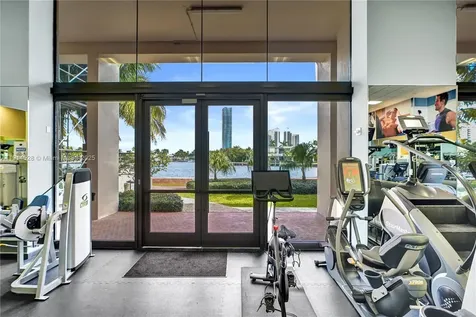 19667 Turnberry Way Aventura FL 33180