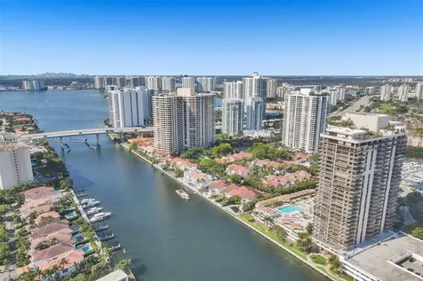 19667 Turnberry Way Aventura FL 33180