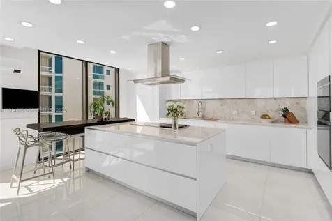 16275 Collins Avenue Sunny Isles Beach FL 33160