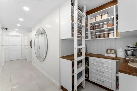 16275 Collins Avenue Sunny Isles Beach FL 33160
