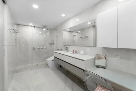 16275 Collins Avenue Sunny Isles Beach FL 33160