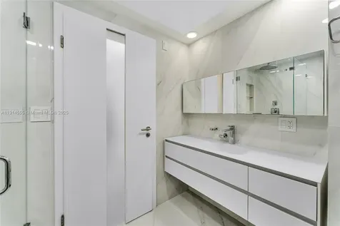 16275 Collins Avenue Sunny Isles Beach FL 33160