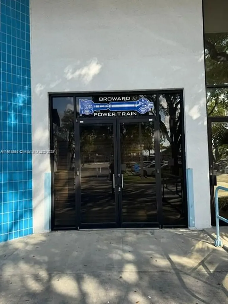 5300 NW 12th Avenue Fort Lauderdale FL 33309