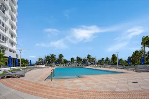 100 Lincoln Road Miami Beach FL 33139