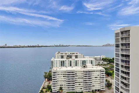 7601 E Treasure Drive North Bay Village FL 33141