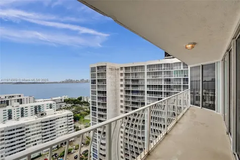 7601 E Treasure Drive North Bay Village FL 33141