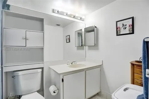 7601 E Treasure Drive North Bay Village FL 33141