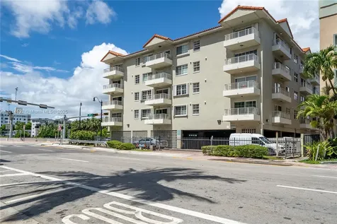 2600 Collins Avenue Miami Beach FL 33140