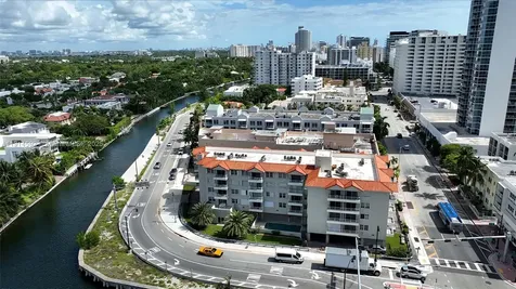 2600 Collins Avenue Miami Beach FL 33140
