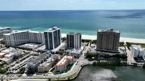 2600 Collins Avenue Miami Beach FL 33140