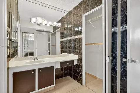 20355 NE 34th Court Aventura FL 33180