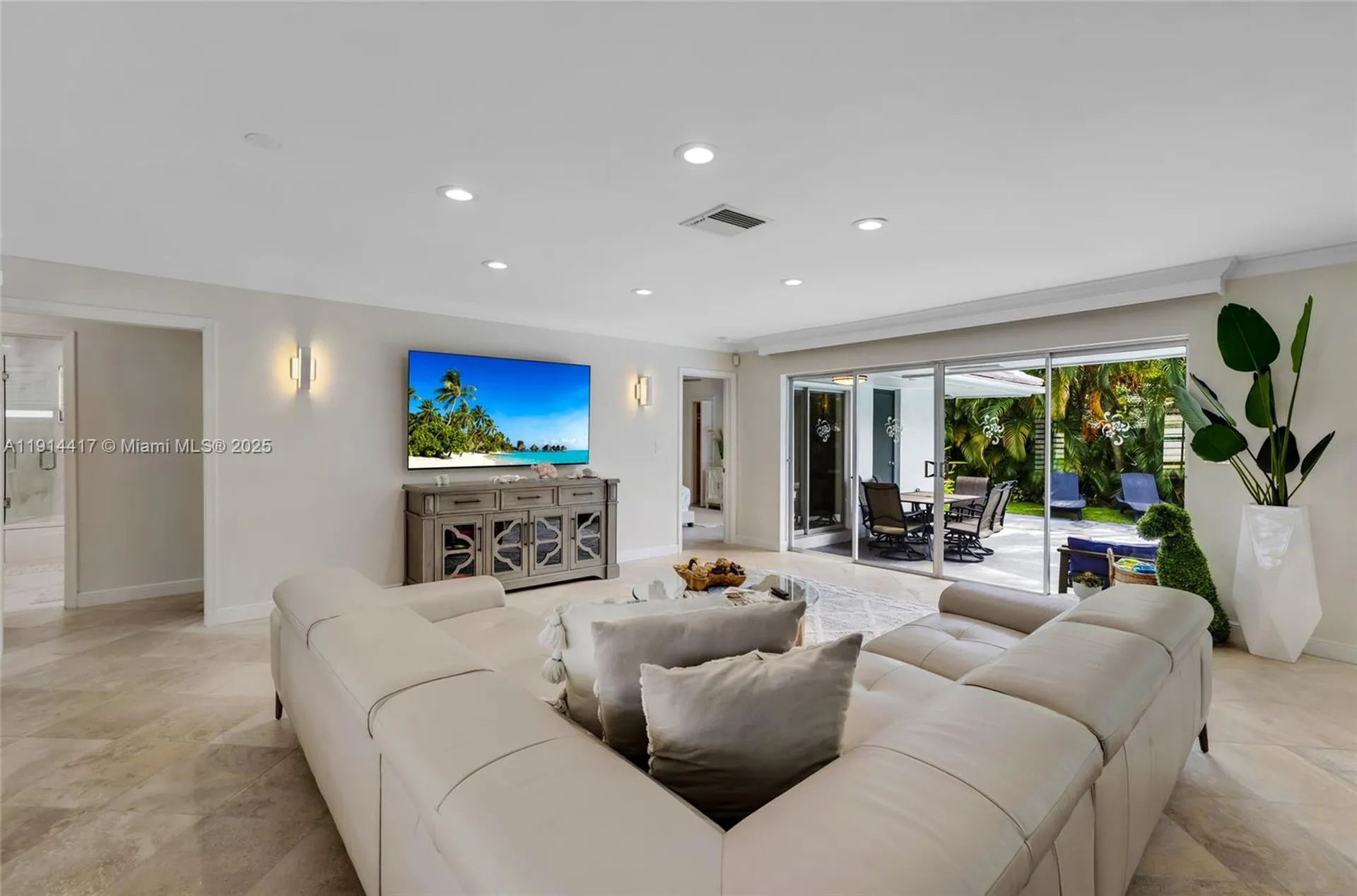 2132 NE 63rd Court Fort Lauderdale FL 33308