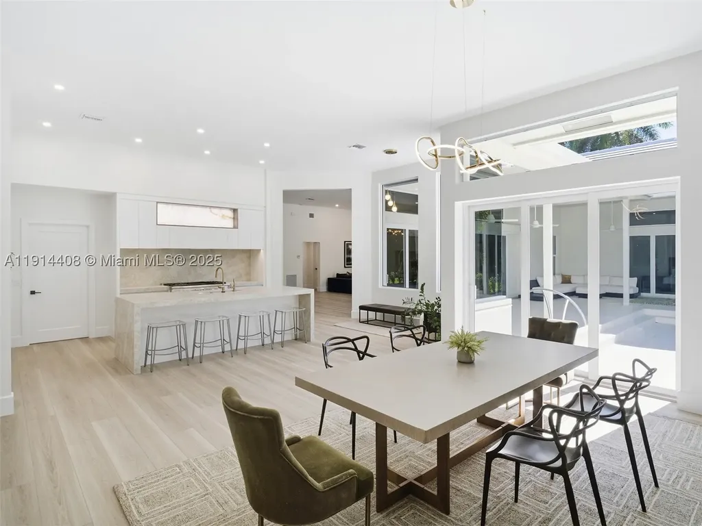7675 Steeplechase Drive Palm Beach Gardens FL 33418