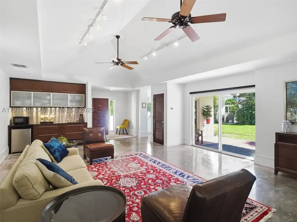7675 Steeplechase Drive Palm Beach Gardens FL 33418