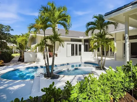 7675 Steeplechase Drive Palm Beach Gardens FL 33418