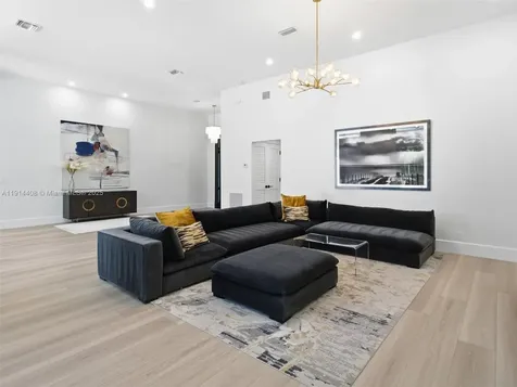 7675 Steeplechase Drive Palm Beach Gardens FL 33418