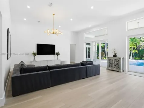 7675 Steeplechase Drive Palm Beach Gardens FL 33418