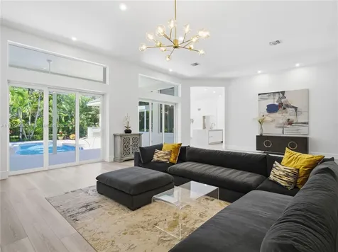 7675 Steeplechase Drive Palm Beach Gardens FL 33418