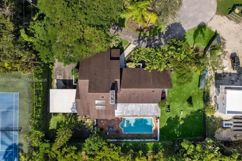 10645 SW 89th Court Miami FL 33176