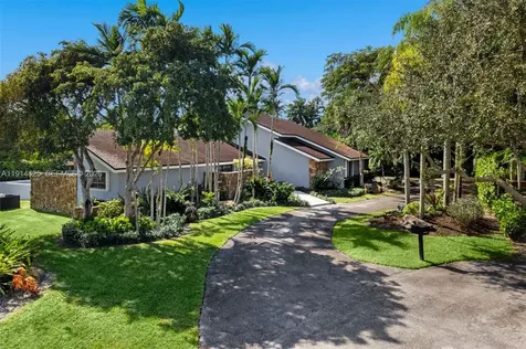 10645 SW 89th Court Miami FL 33176