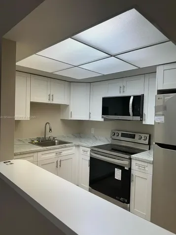 5530 NW 44th Street Lauderhill FL 33319