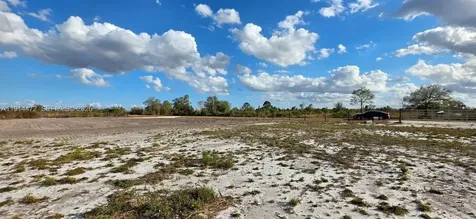 16525 NW 260 Street Okeechobee FL 34972