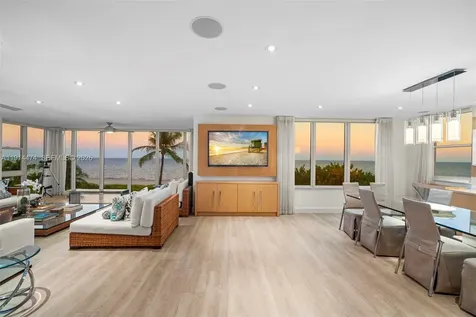 200 Ocean Lane Drive Key Biscayne FL 33149