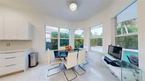 1946 Harbor View Circle Weston FL 33327