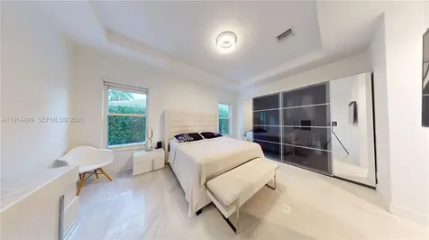 1946 Harbor View Circle Weston FL 33327