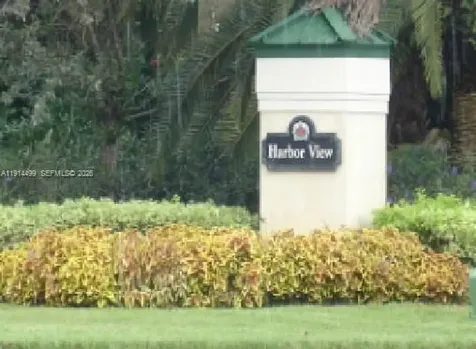 1946 Harbor View Circle Weston FL 33327