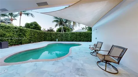 1946 Harbor View Circle Weston FL 33327