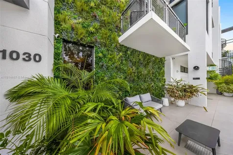 1030 15th Street Miami Beach FL 33139